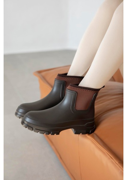 Carmen Plastik Su Geçirmez Kadın Bot Kahve fiyatları