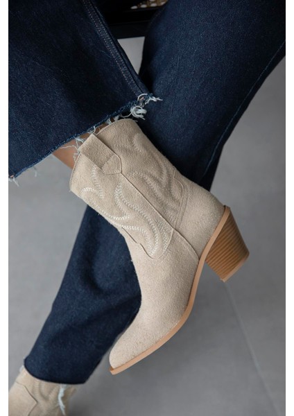 Hadley Kadın Süet Topuklu Bot Bej
