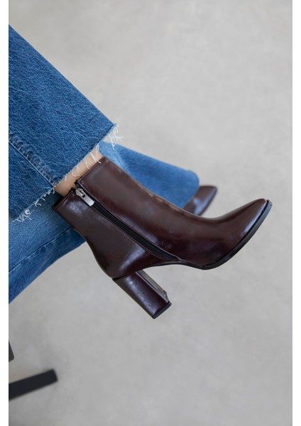 Fergal Kadın Topuklu Kırışık Deri Bot Bordo modelleri