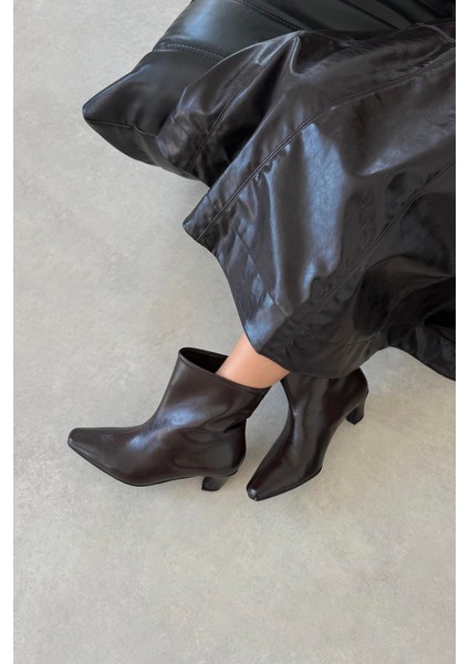 Viva Kadın Kırışık Deri Bot Kahve indirimleri