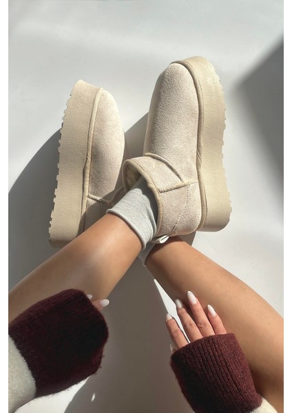 Novi Kadın Içi Tüylü Kalın Taban Süet Yarım Bot Bej modelleri