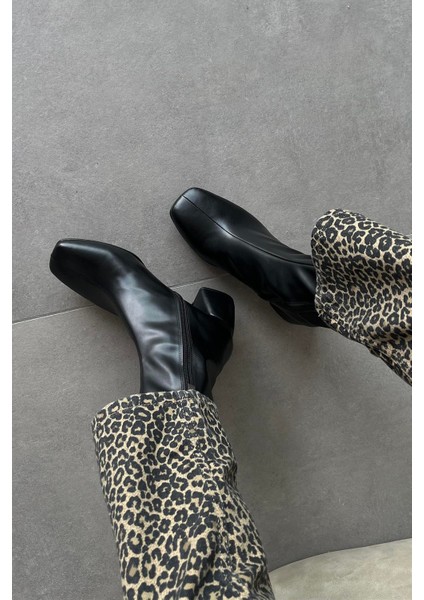 Lucas Kadın Küt Kalıp Deri Bot Siyah fiyatları