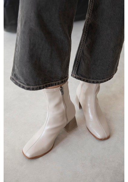 Trew Kadın Streç Topuklu Kırışık Deri Bot Bej fiyatları