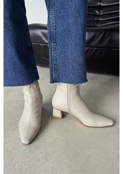 Amor Kadın Streç Küt Kalıp Deri Bot Bej modelleri