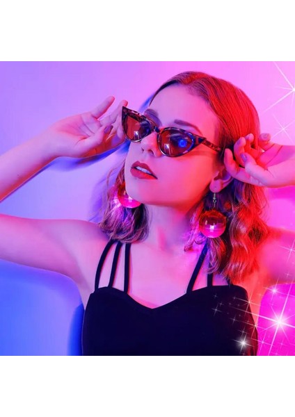 Işıklı Yılbaşı Parti Kutlama Küpesi 4 Farklı Efekt ile Göz Alıcı Noel ve Özel Gün Küpesi modelleri