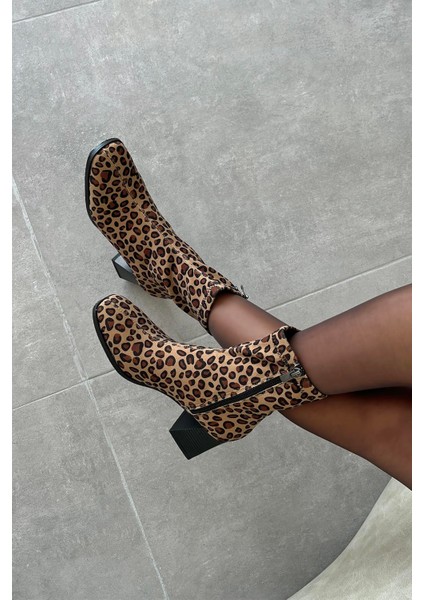 Trew Kadın Kumaş Streç Bilekli Orta Boy Topuklu Bot Leopar modelleri