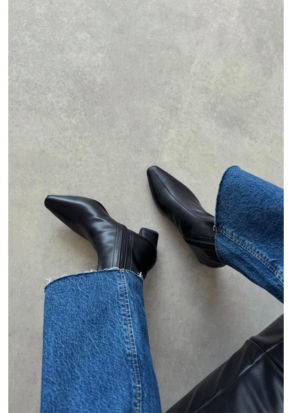 Amor Kadın Streç Küt Kalıp Deri Bot Siyah