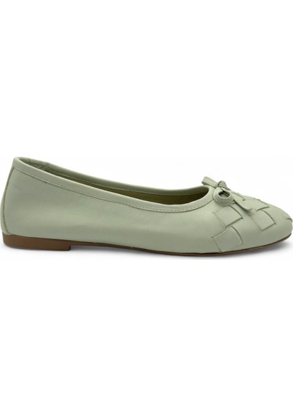 Chic Su Yeşili Hakiki Deri Fiyonk Detaylı Kadın Günlük Babet