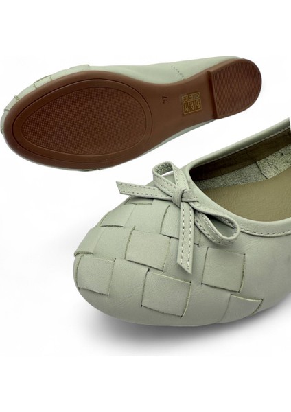 Chic Su Yeşili Hakiki Deri Fiyonk Detaylı Kadın Günlük Babet