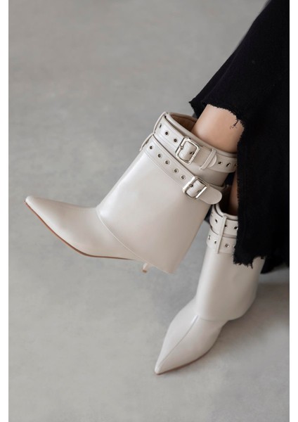 Katy Kadın Aksesuar Detay Kırışık Deri Bot Bej fiyatları