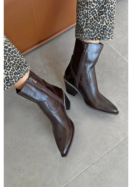 Jose Kadın Kırışık Deri Topuklu Bot Kahve modelleri