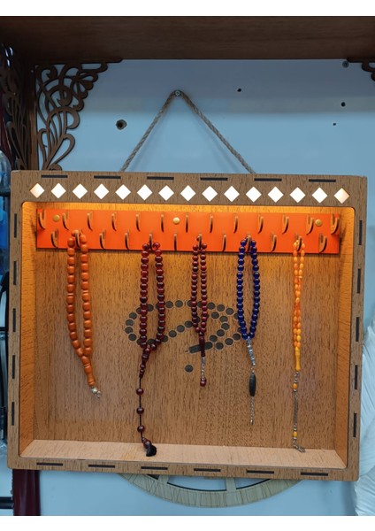 Tesbih Dolabı Işıklı Tesbih Standı 23 Askılı Adaptör Dahil ( Kahverengi )