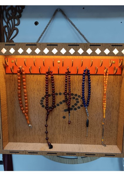 Tesbih Dolabı Işıklı Tesbih Standı 23 Askılı Adaptör Dahil ( Kahverengi ) fiyatları