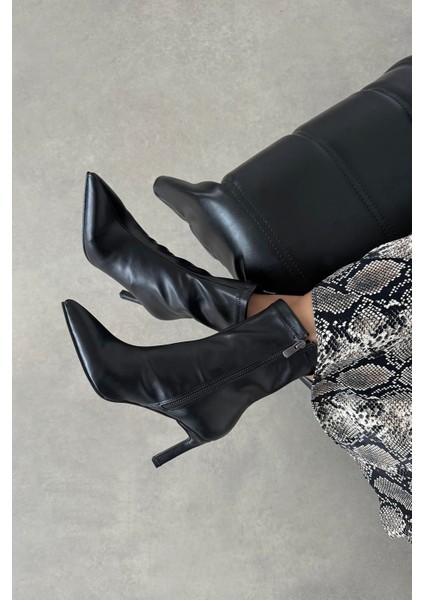 Erıca Kadın Streç Deri Bot Siyah fiyatları