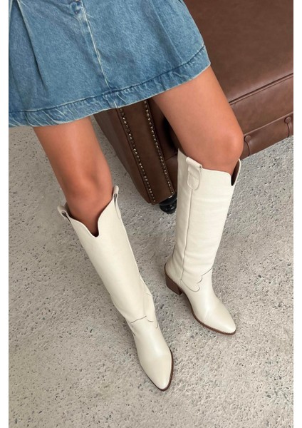 Nemy Kadın Sivri Burun Hakiki Deri Çizme Bej fiyatları