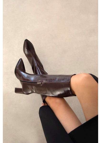 Nicola Kadın Sivri Burun Kırışık Deri Çizme Bordo