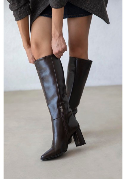 Sawyer Kadın Sivri Burun Kırışık Deri Çizme Kahve