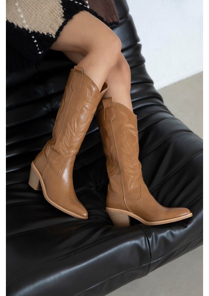 Ruby Kadın Nakış Detay Kırışık Deri Çizme Camel fırsatları
