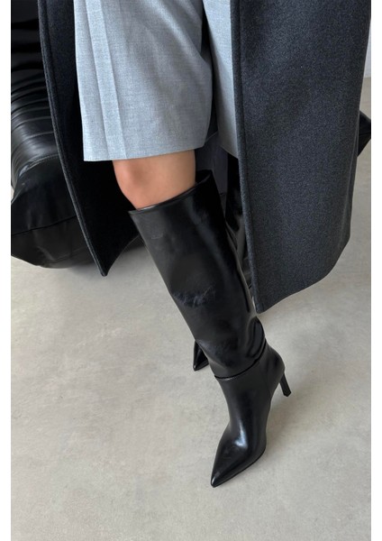 Nadia Kadın Kırışık Deri Çizme Siyah fırsatları