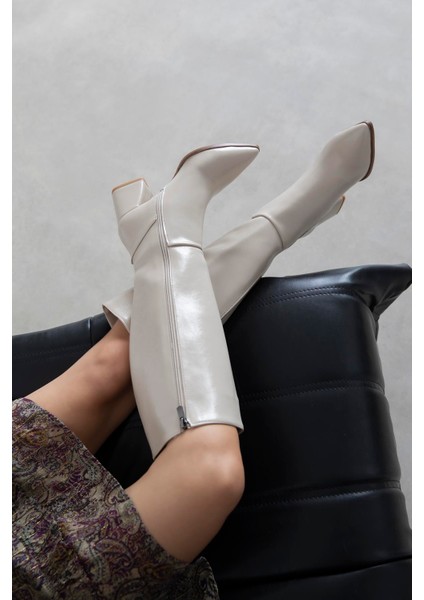 Kamilla Kadın Kırışık Deri Çizme Bej