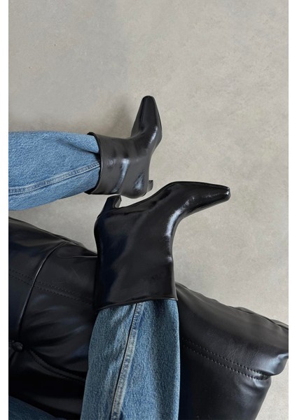 Viva Kadın Kırışık Deri Bot Siyah fırsatları