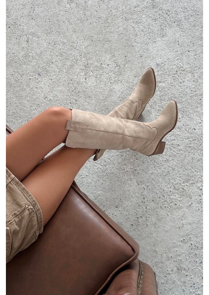 Nemy Kadın Sivri Burun Hakiki Süet Deri Çizme Bej fırsatları