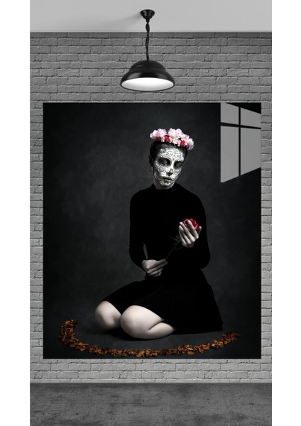 Meta Dekorasyon Gül Tutan Kadın Temperli Cam Üzerine Tablo Sevgilinize Yılbaşı Hediye