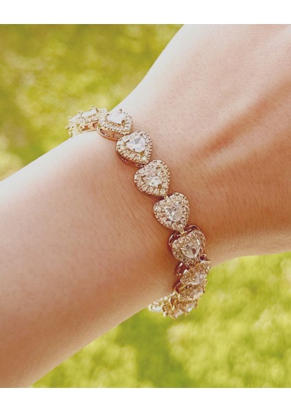 GOLD DETAY ZİRKON TAŞLI KALPLİ BİLEKLİK fırsatları