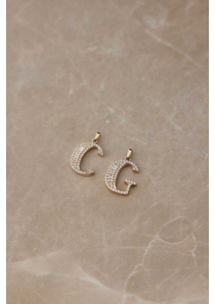 14 Ayar Altın Baget Taşlı Harf Kolye Ucu