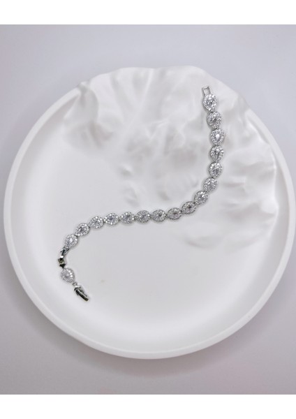 SİLVER ZİRKON TAŞLI BADEM BİLEKLİK fiyatları
