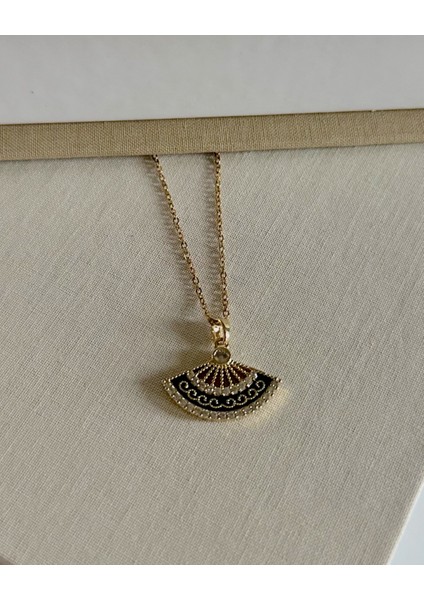 SİYAH YELPAZE KOLYE fiyatları