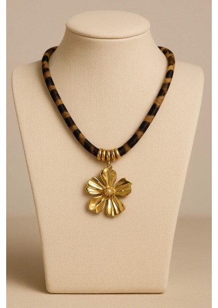 Leopar Kumaş Özel Tasarım Çiçek Kolye fiyatları