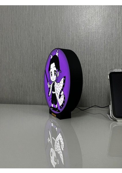 Mor Işıklı Anime Karakter LED Gece Lambası – Masaüstü Dekor ve Hediye modelleri