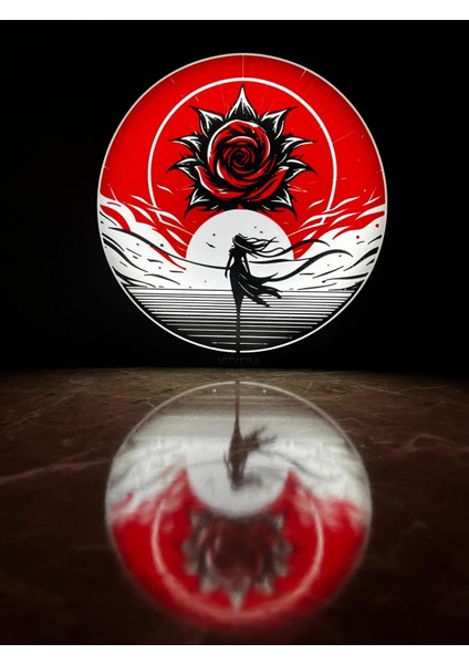Kırmızı Gül ve Figür Siluet Tasarım Gece Lambası – Sanatsal Dekor & Hediyelik fırsatları