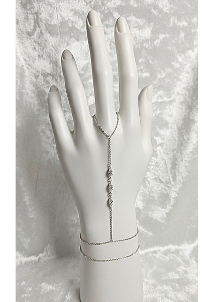 Paslanmaz Çelik Taş Detaylı Şahmeran – Zarif Kadın El Zinciri, Işıltılı Tasarım