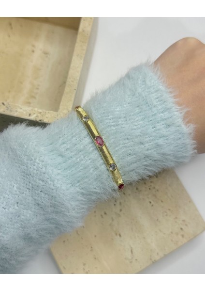 GOLD BAGET ZİRKON TAŞLI VİNTAGE KELEPÇE fırsatları