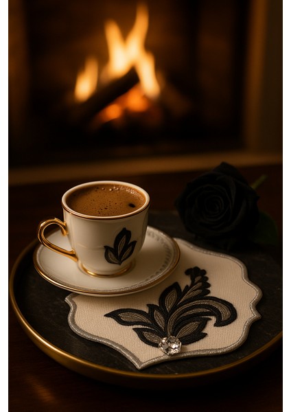 El Emeği Esme Nakışlı Sunum Matı – Kristal Taşlı Şık Tasarım, Krem Zemin Özel Ürün modelleri