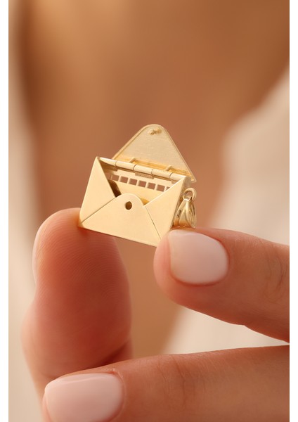 14 Ayar Altın Mektup Kolye Ucu fiyatları