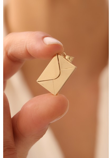 14 Ayar Altın Mektup Kolye Ucu modelleri