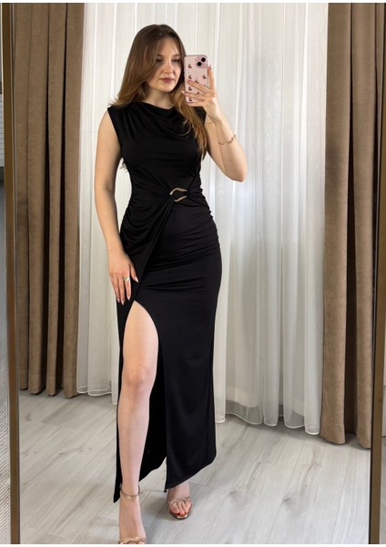 Gold Toka Detaylı Drapeli Yırtmaçlı Maxi Boy Elbise