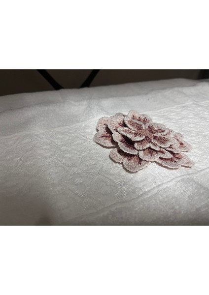 Çiçek Kabartmalı El Yüz Havlusu