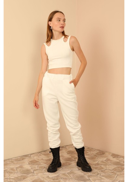 Kadın Ekru Pantolon Dört Mevsim fırsatları
