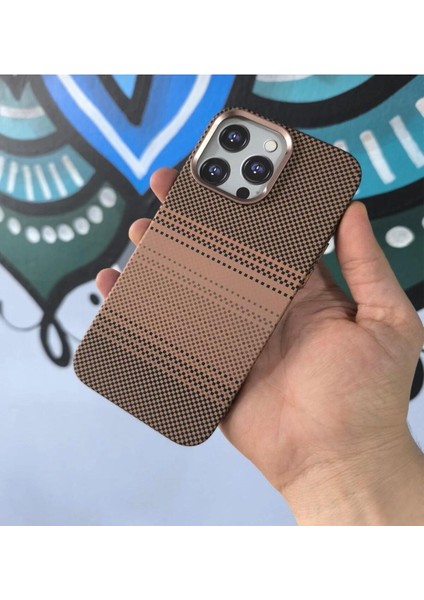 16 Pro Max Uyumlu Ekoseli Kevlar Case