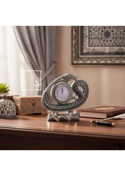 Lale Figürlü Esmaül Hüsna Desenli Metal Gri Masa Saati Dekoratif Islami Saat Şık Masa Üstü Aksesuar