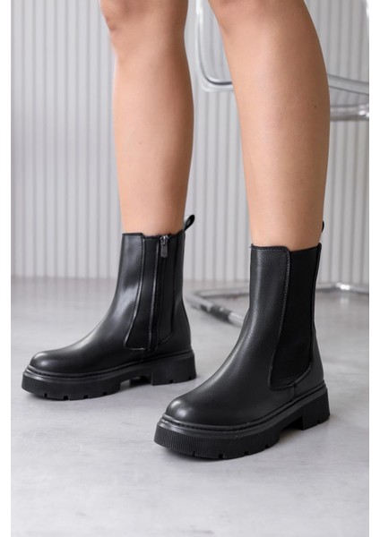 ST815 Model 3 cm Tabanlı Kısa Yeni Sezon Bot Sıyah fiyatları