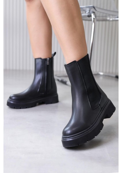 ST815 Model 3 cm Tabanlı Kısa Yeni Sezon Bot Sıyah modelleri