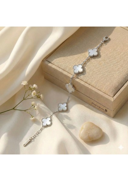 Yonca Detay Paslanmaz Çelik Zarif Bileklik