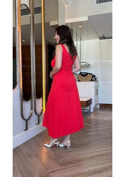 Kadın Askılı Yuvarlak Yakalı Viskon Elbise modelleri