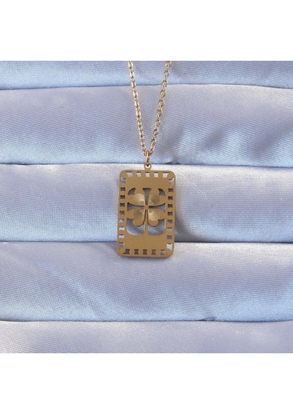 316L Altın Renk Işlemeli Yonca Model Vintage Kolye fiyatları