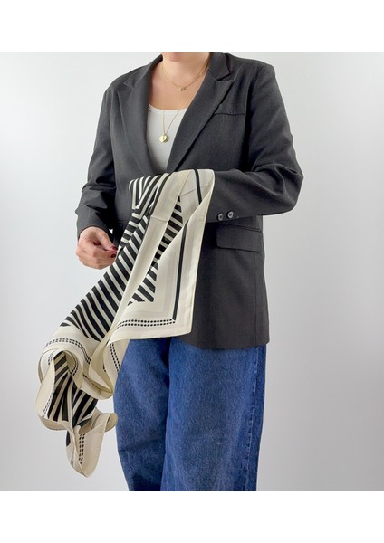 Özel Baskı Bej Siyah Geometrik Fular fiyatları